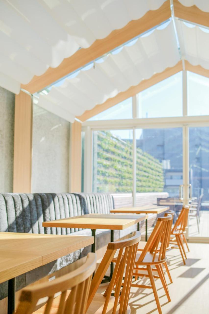 Hotel Comfact Tokyo Bagian luar foto