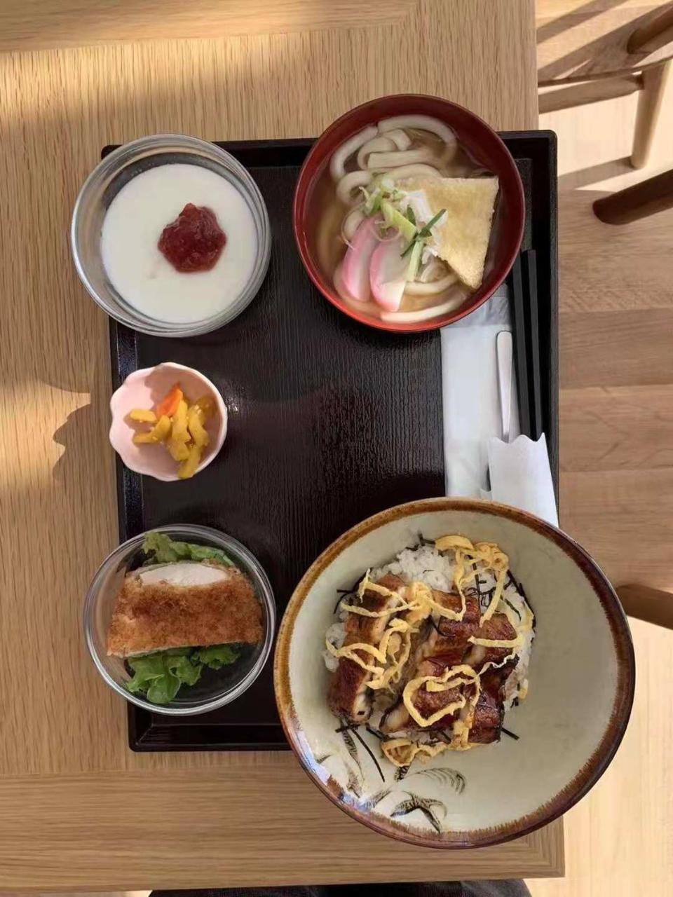 Hotel Comfact Tokyo Bagian luar foto